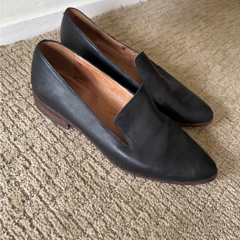 Madewell Black Leather Flats Sleek Minimalist Design
